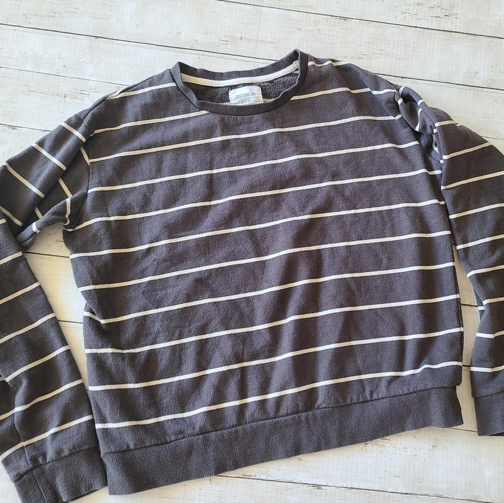 Cotton On Grey with White Stripes Crew Sweatshirt Size Large